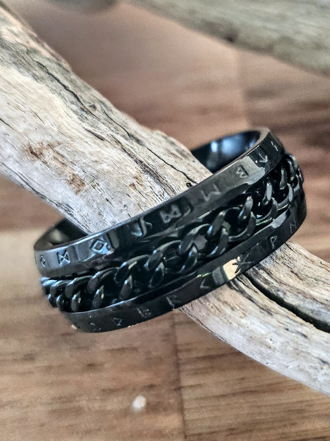 Runestone Chain Ring – Black Stainless Steel