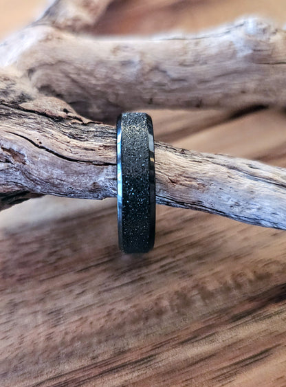 Sparkleforged Black Steel Ring