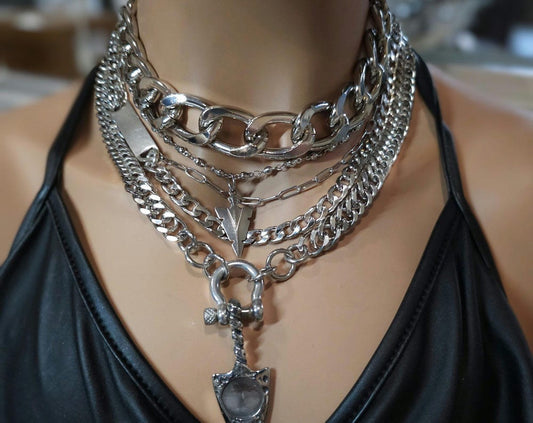 Ensemble de collier ras du cou gothique à plusieurs rangs et à grosses chaînes