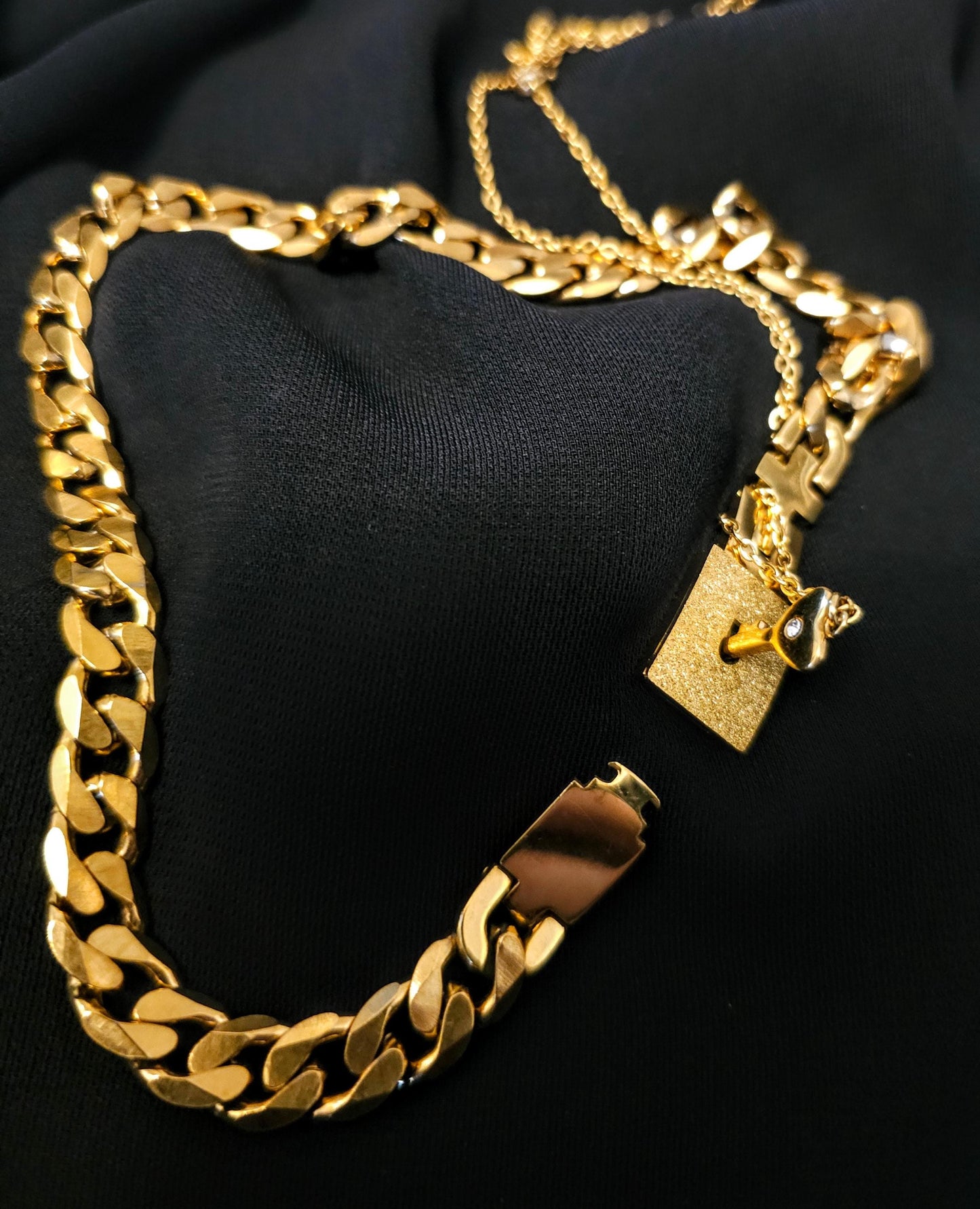 Gold Day Collar Luxury Elegant Submissive Style Locking Choker Necklace & Key | BDSM Bondage Aesthetic Handmade Padlock Couples Jewelry