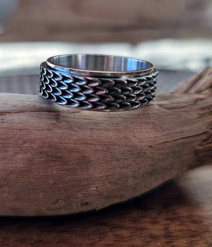 Dragon’s Hoard Fidget Spinner Ring – Stainless Steel Dragon Scale Band